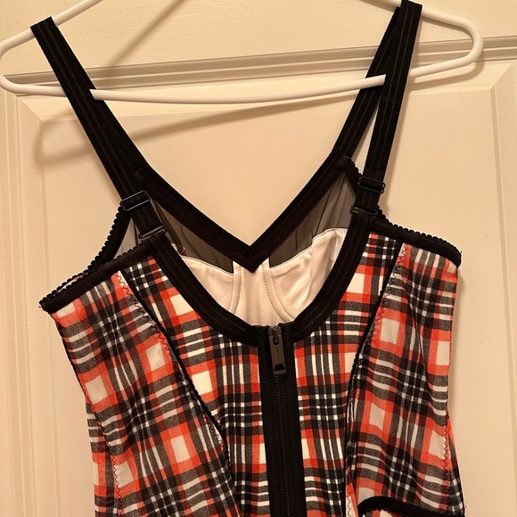 BURBERRY RED PLAID CORSET MIDI DRESS SIZE 6 - Picture 7 of 14